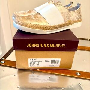 Johnston Murphy gold leather slip ons NWT